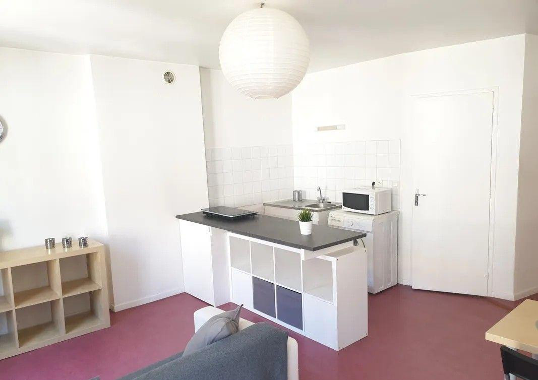 
                                                Location
                                                 Beau T2 meublé 45m²  proche Tréfilerie