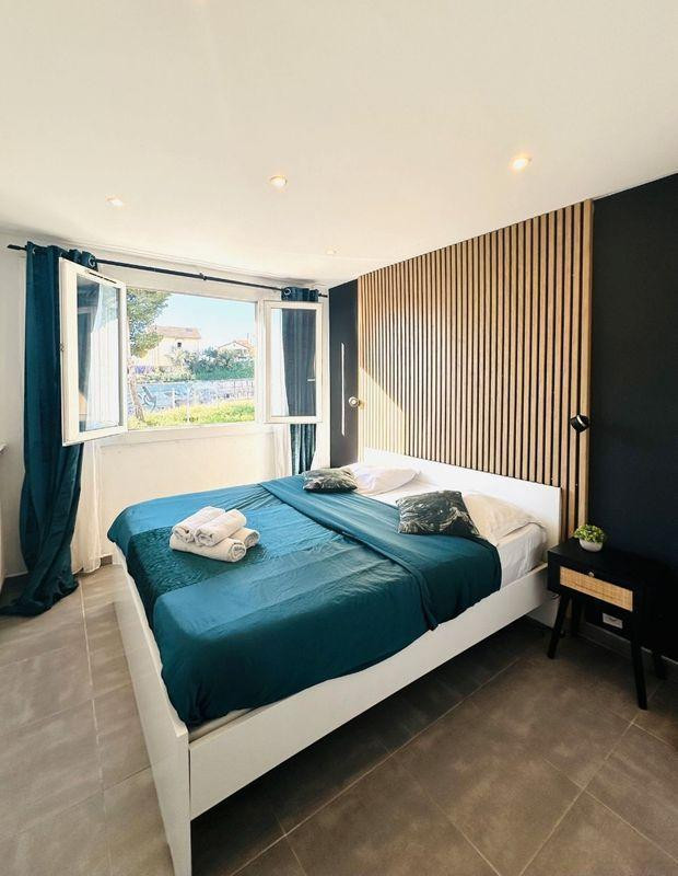 
                                                Location
                                                 Beau T2 meublé 45m² rénové et tout équipé
