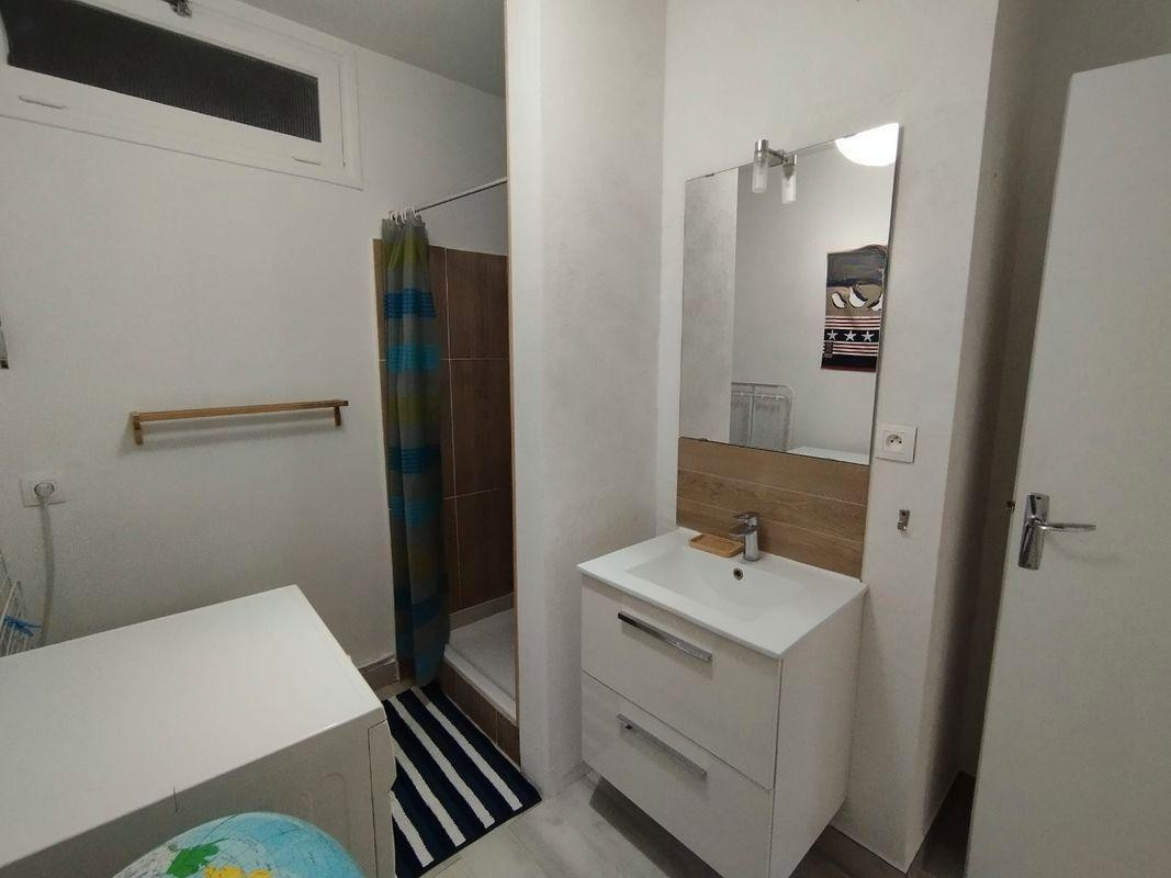 
                                                Location
                                                 Beau T2 meublé 47m²  Balcon, Parking