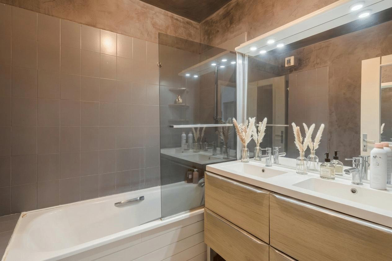 
                                                Location
                                                 Beau T2 Meublé 48m² avec Jardin 100m² à Bagneux