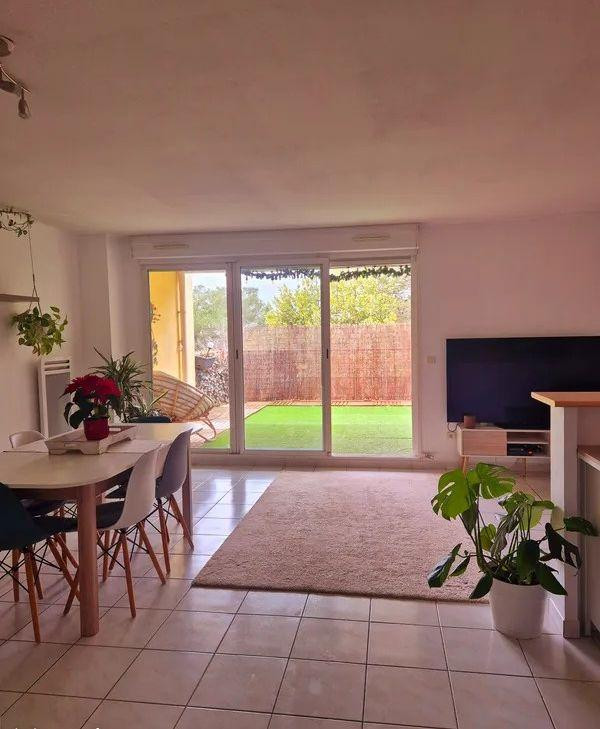 
                                                Location
                                                 Beau T2 meublé 48m², avec terrasse 26m²