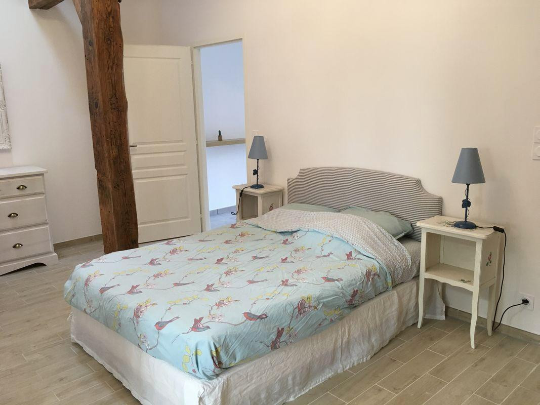 
                                                Location
                                                 Beau T2 meublé 48m² avec terrasse privée