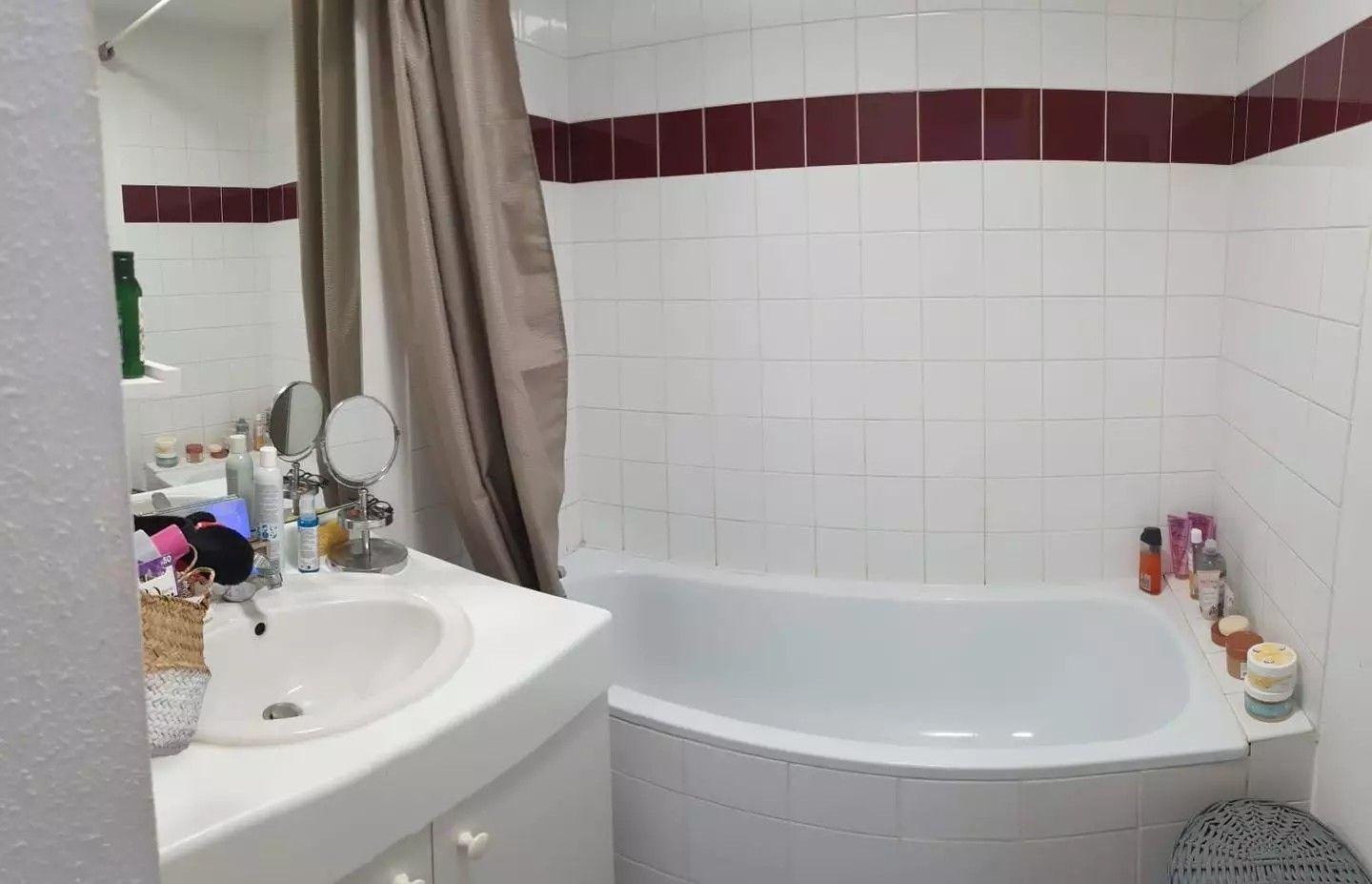 
                                                Location
                                                 Beau T2 meublé 49m² Purpan