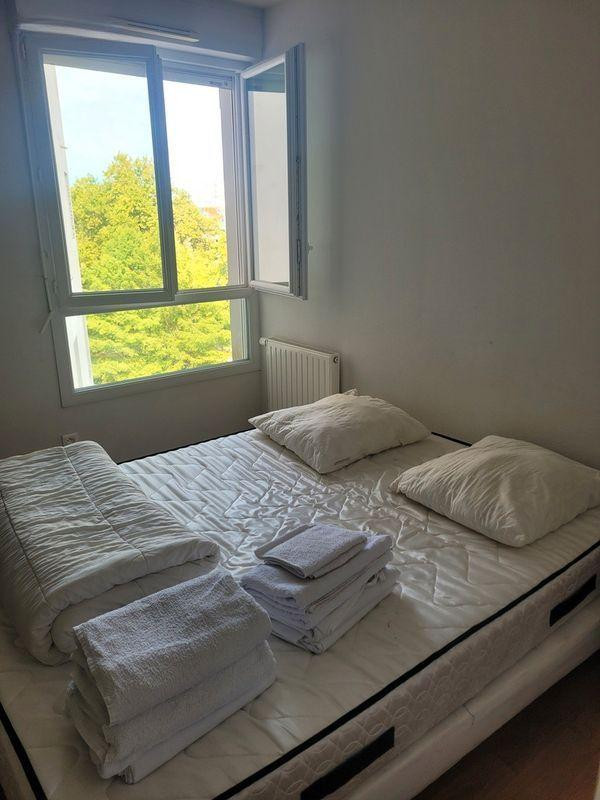 
                                                Location
                                                 Beau T2 meublé 50 m² avec balcon