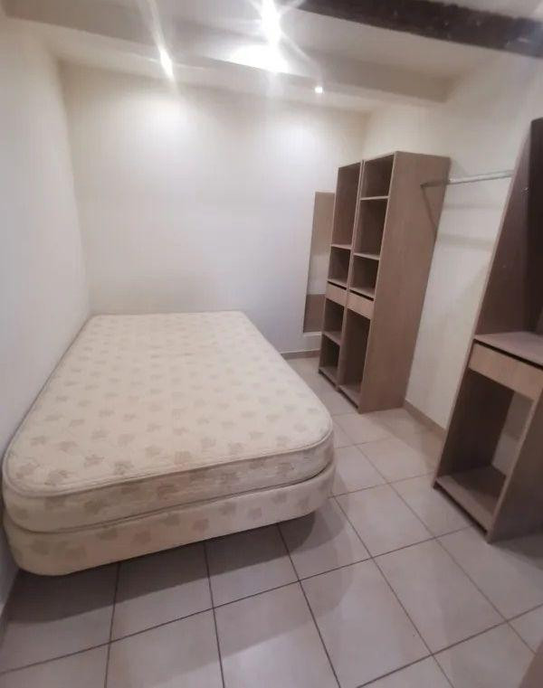 
                                                Location
                                                 Beau T2 meublé 50m² au nord de lyon