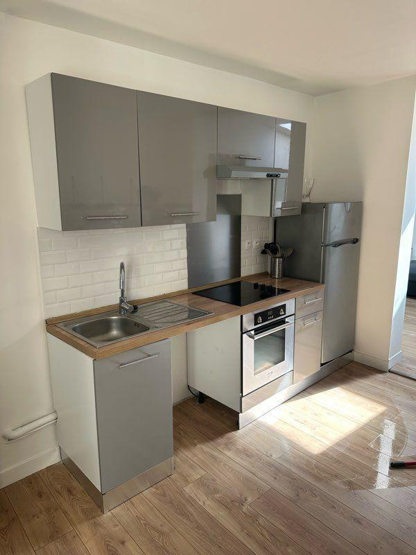 
                                                Location
                                                 Beau T2 meublé 50m² centre ville