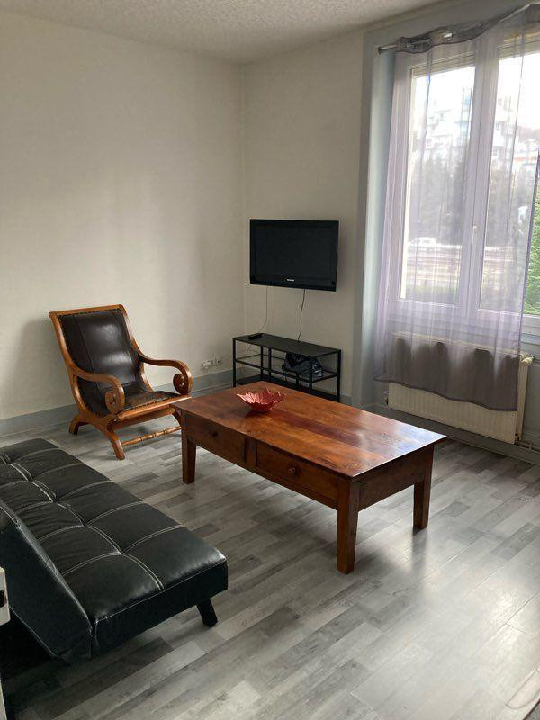 
                                                Location
                                                 Beau T2 meublé 50m² Haut du Cours Fauriel