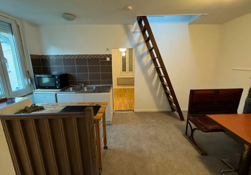 
                                                Location
                                                 Beau T2 Meublé 50m2 dans maison à Grenoble