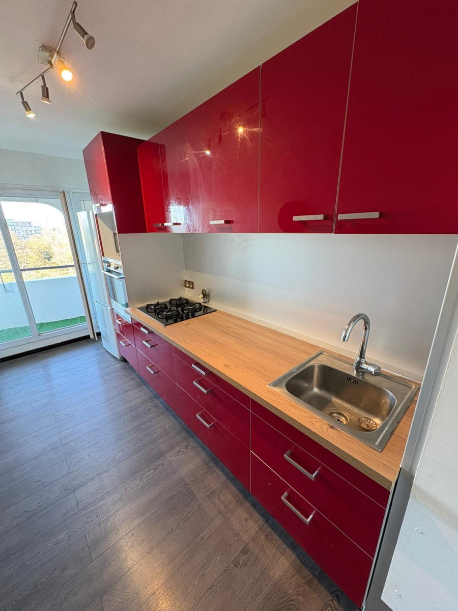 
                                                Location
                                                 Beau T2 meublé 53m2 Lyon 9