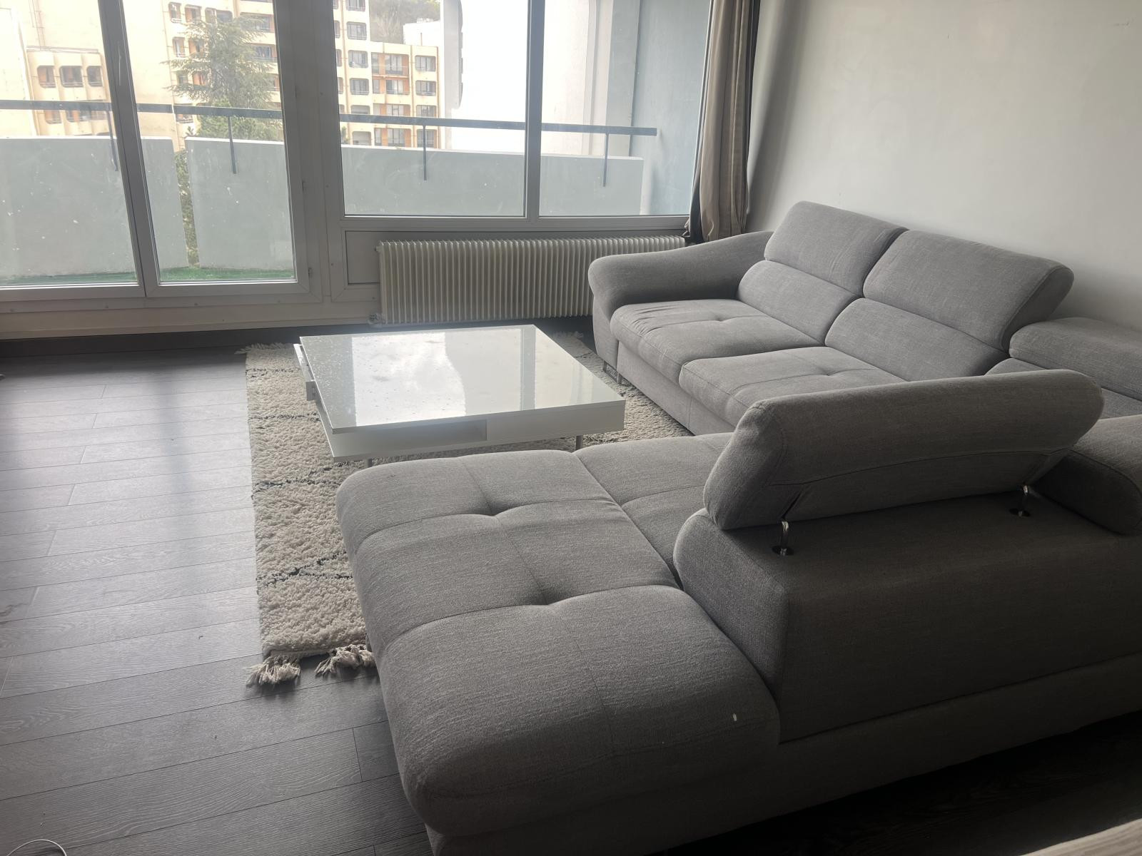 
                                                Location
                                                 Beau T2 meublé 53m2 Lyon 9