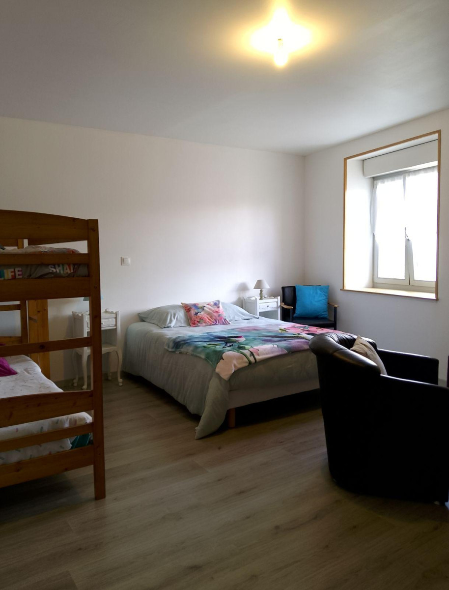 
                                                Location
                                                 Beau T2 meublé 56 m²