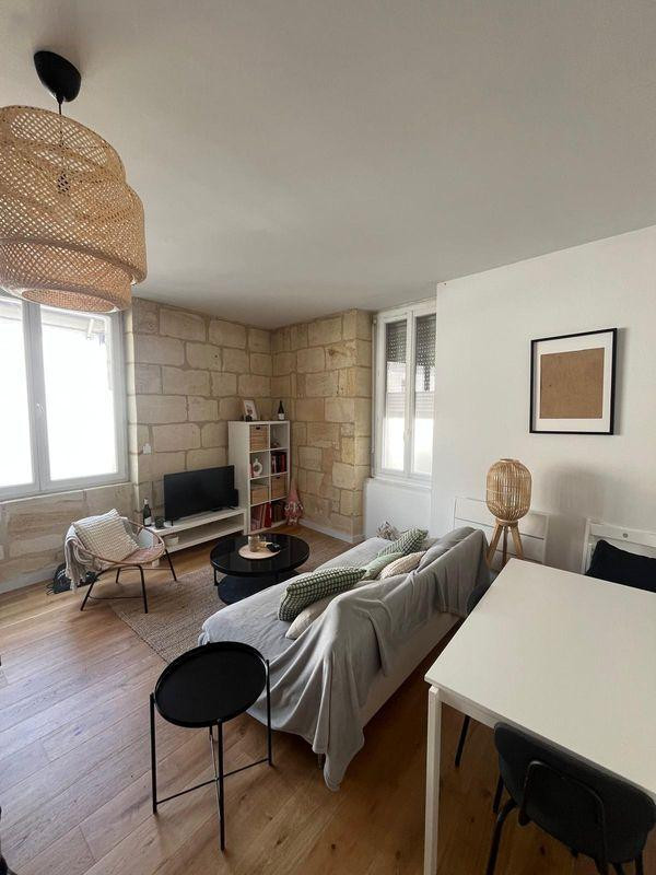 
                                                Location
                                                 Beau t2 meuble bdx centre rdc
