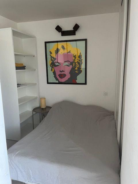 
                                                Location
                                                 Beau T2 meublé de 25 m²  Résidence de Luxe