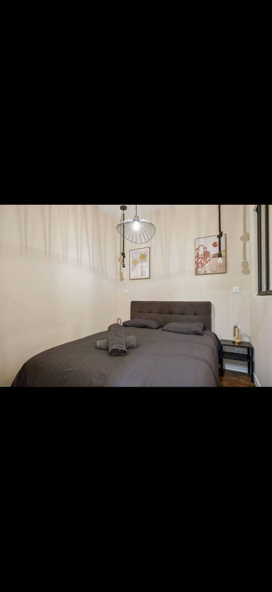 
                                                Location
                                                 Beau T2 meublé de 35m² récemment rénové