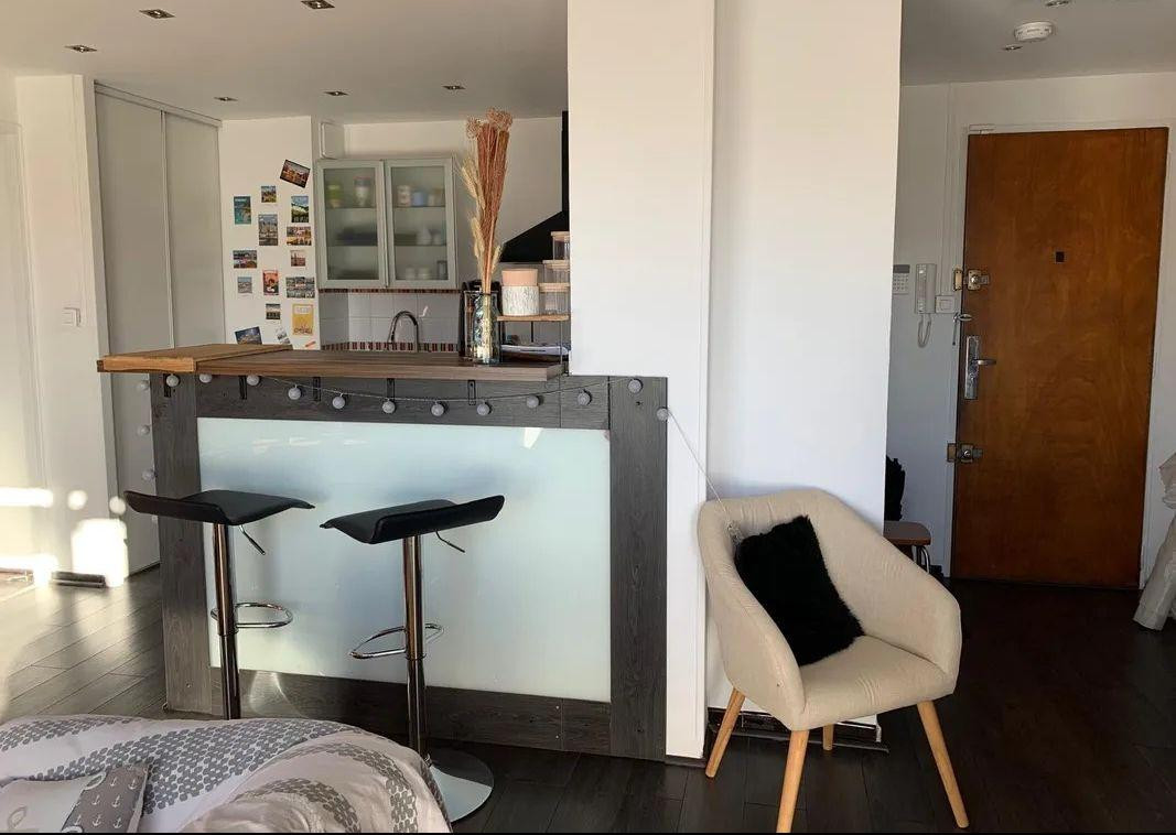 
                                                Location
                                                 Beau T2 meublé de 50m² récemment rénové