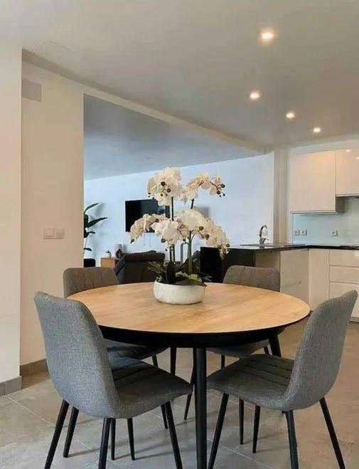 
                                                Location
                                                 Beau T2 meublé de 54m² confortable et paisible