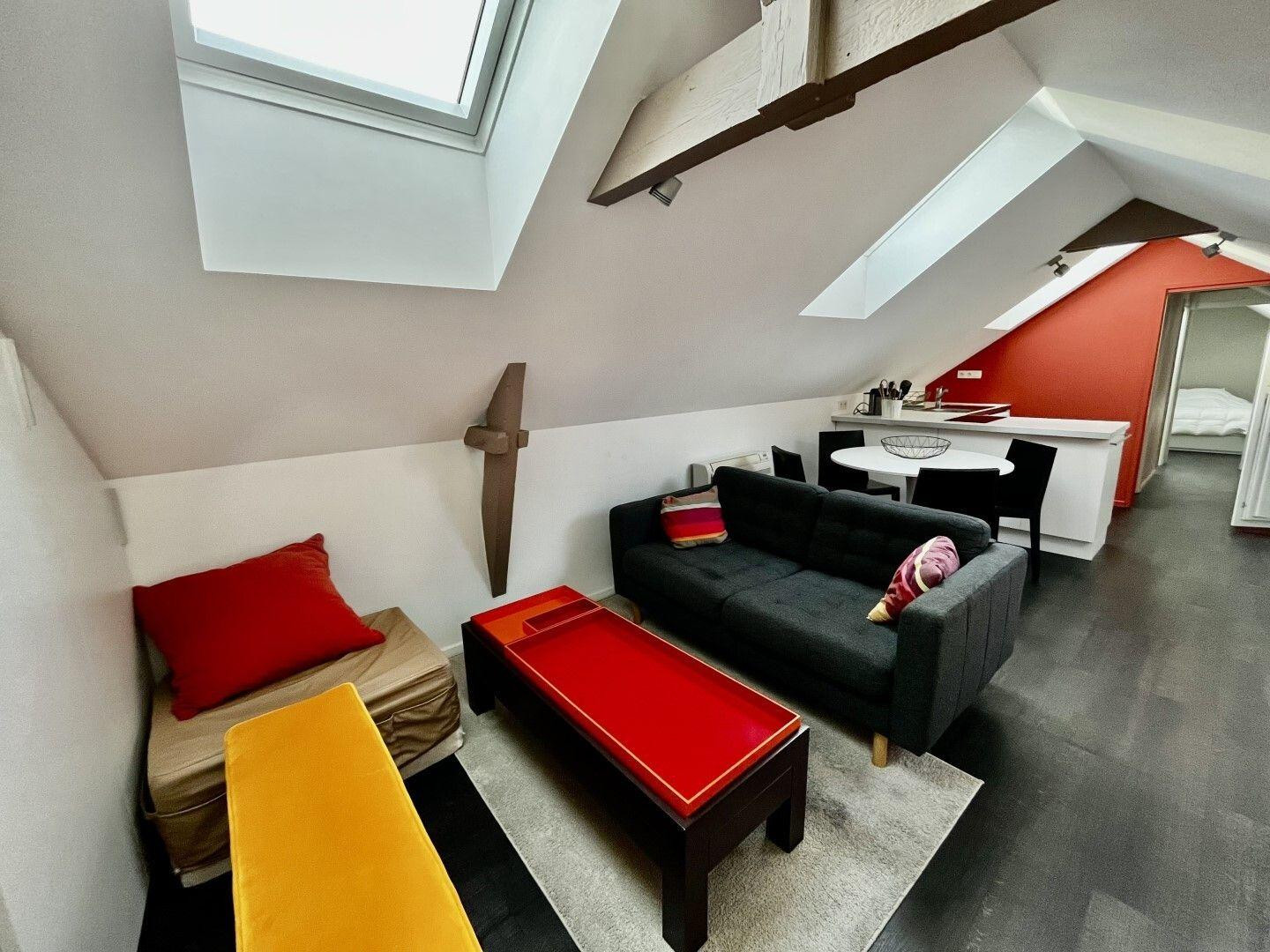 
                                                Location
                                                 Beau T2 meublé et équipé 44m² quartier Canclaux