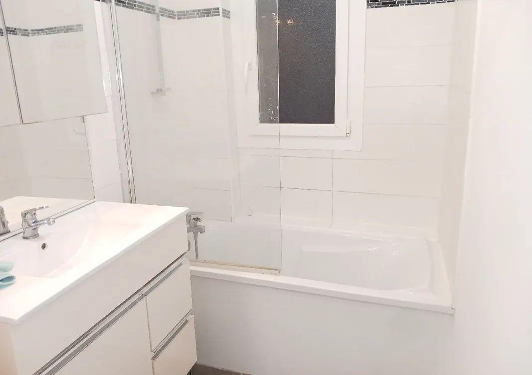 
                                                Location
                                                 Beau T2 Nantes Hippodrome