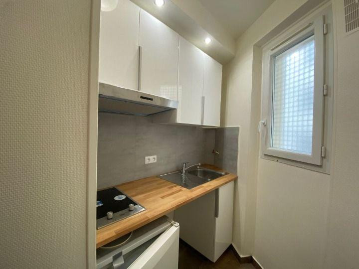 
                                                Location
                                                 Beau T2 quartier Mouffetard