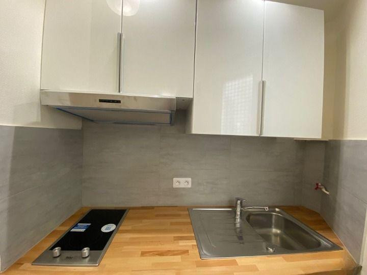 
                                                Location
                                                 Beau T2 quartier Mouffetard