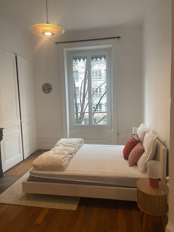 
                                                Location
                                                 Beau T2 rénové 62m2 Lyon 7 Proximité Jean Macé