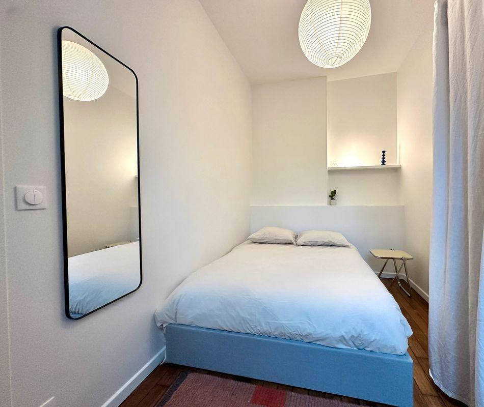 
                                                Location
                                                 Beau T2 rénové neuf, meublé complet 32m²