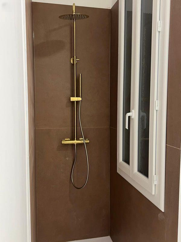 
                                                Location
                                                 Beau T2 rénové (non meublé)