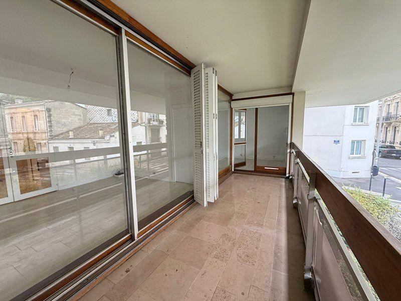 
                                                Location
                                                 Beau T2 résidence sénior - centre-ville