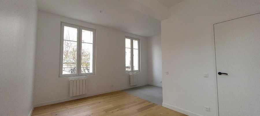 
                                                Location
                                                 Beau T2 spécieux à Courbevoie