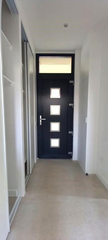 
                                                Location
                                                 Beau T2 spécieux à Courbevoie