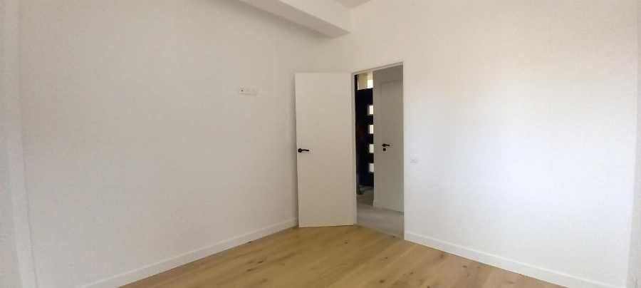 
                                                Location
                                                 Beau T2 spécieux à Courbevoie