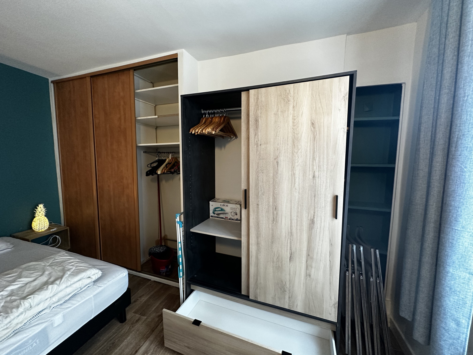 
                                                Location
                                                 Beau T2 sur cour - Meublé - Paris 9