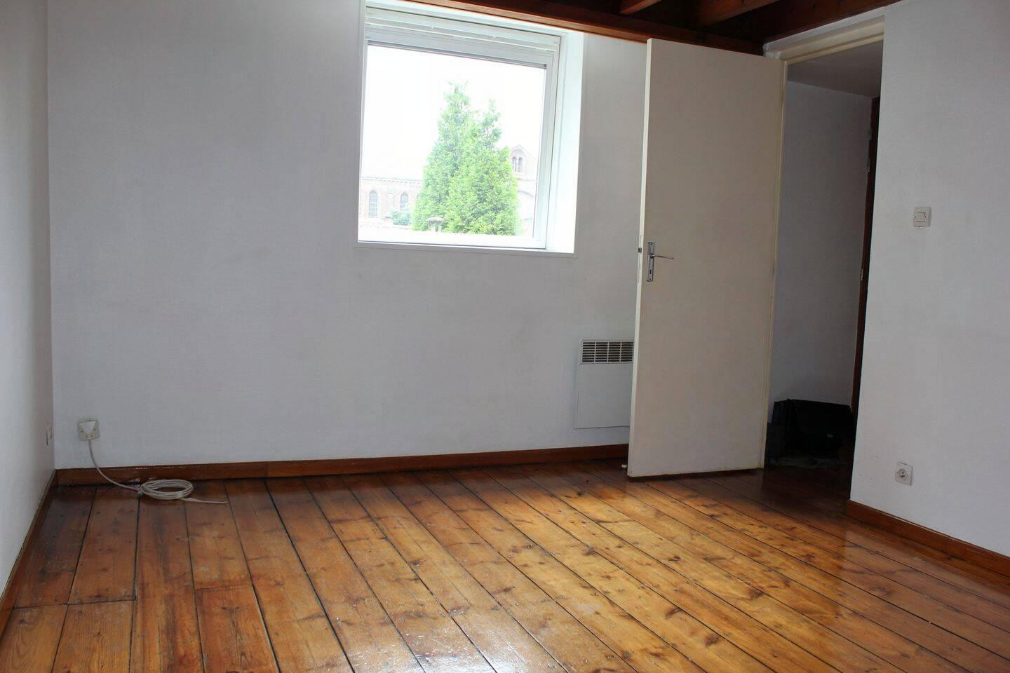 
                                                Location
                                                 Beau T2bis Lille Cormontaigne 39m²