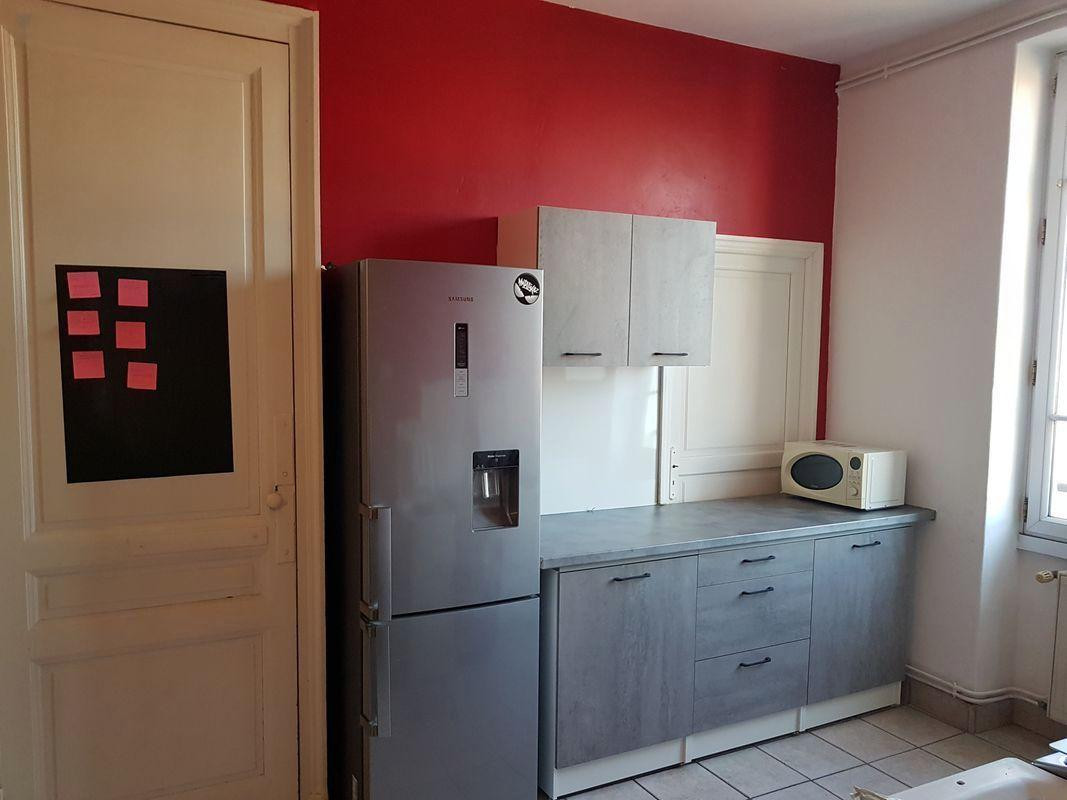 
                                                Location
                                                 Beau T2BIS meublé 65m²