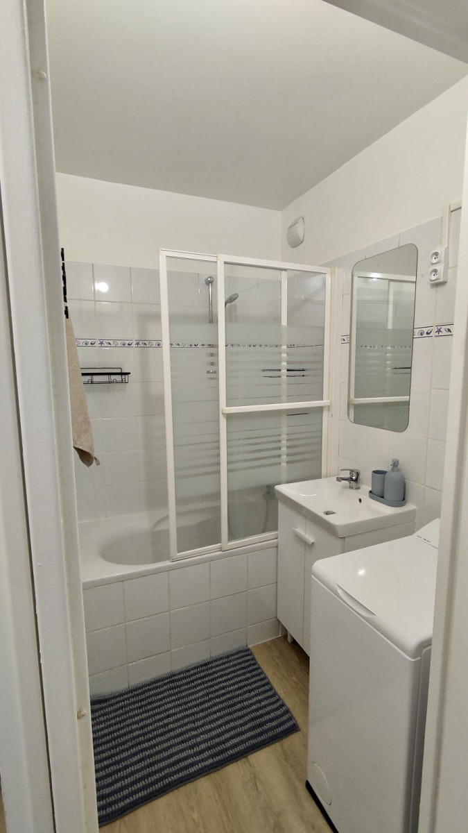 
                                                Location
                                                 Beau T3 55m² avec balcon