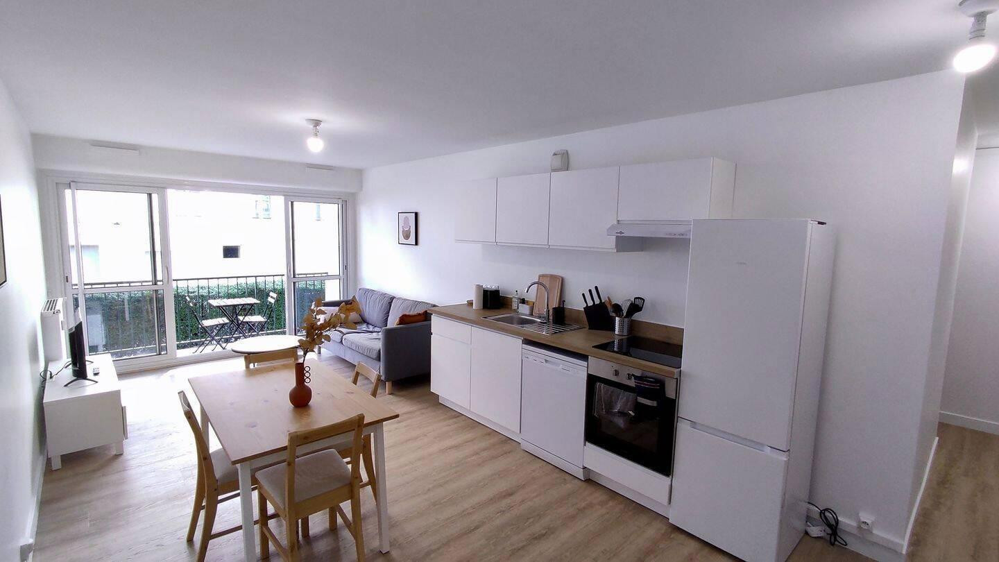 
                                                Location
                                                 Beau T3 55m² avec balcon