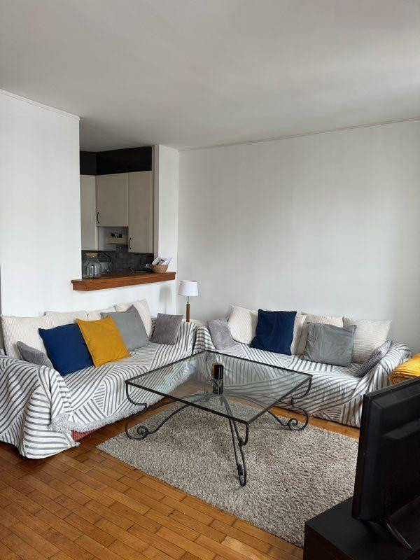 
                                                Location
                                                 Beau T3 55m² meublé lumineux et bien situé