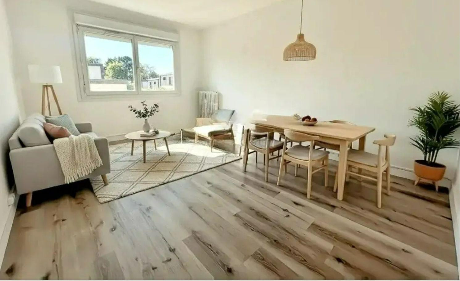 
                                                Location
                                                 Beau T3 57m² rénové, lumineux avec parking et cave