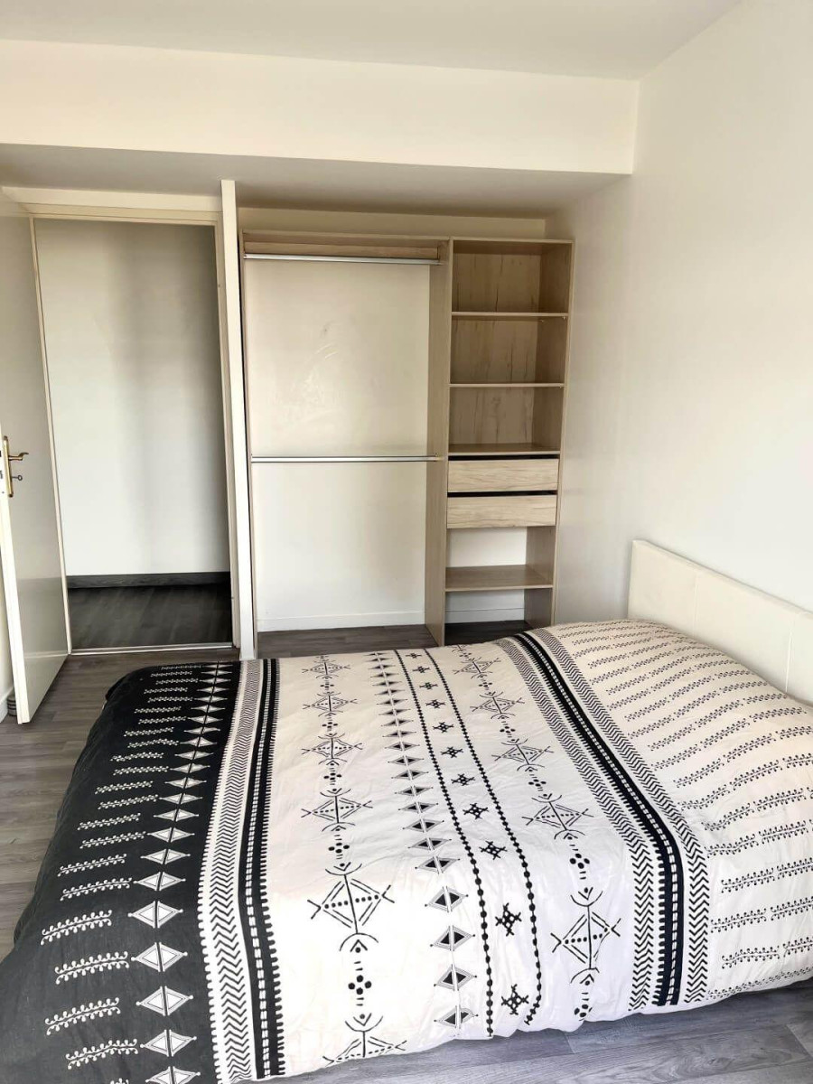 
                                                Location
                                                 Beau T3 58m² avec balcon dans résidence récente