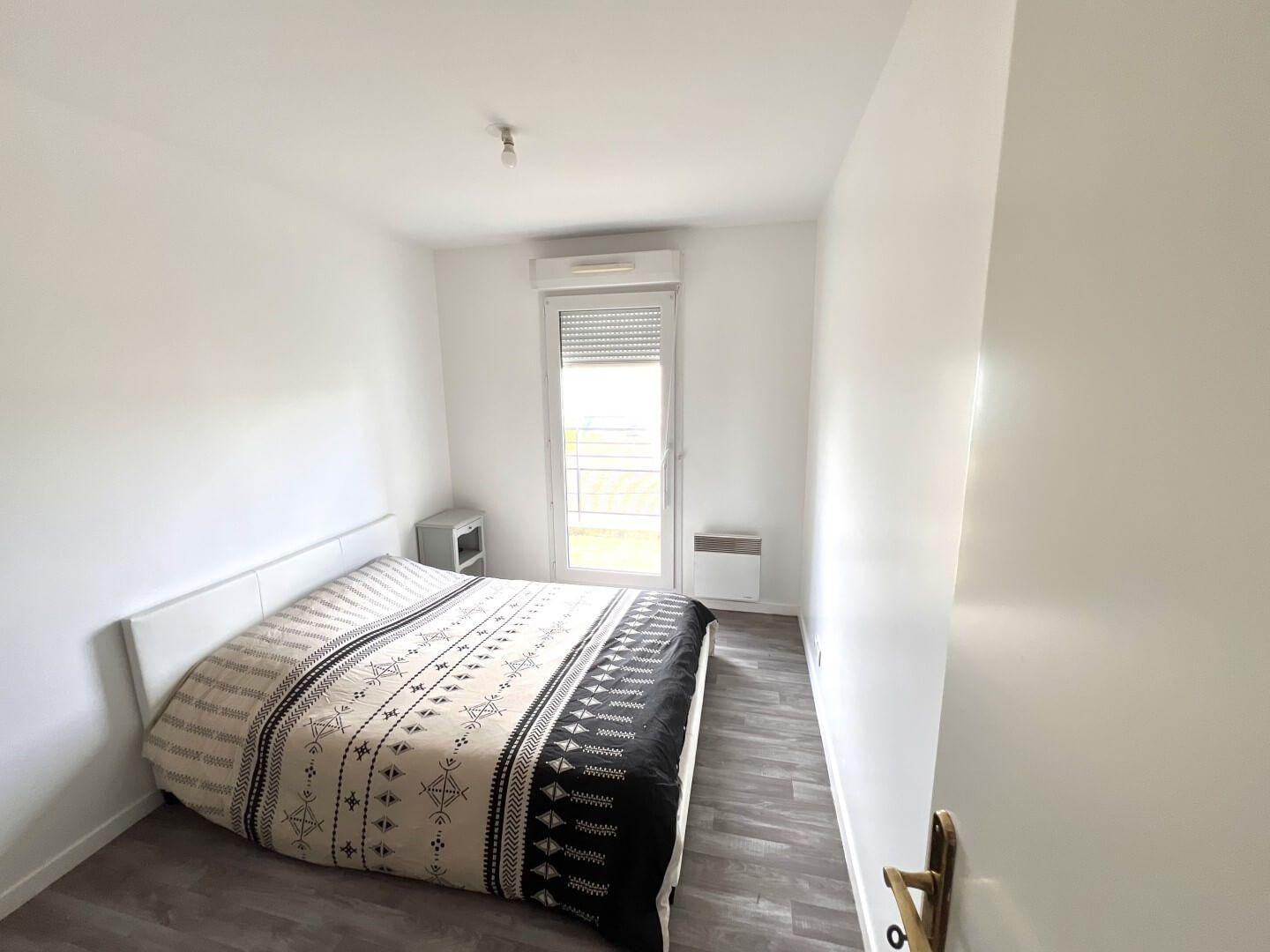 
                                                Location
                                                 Beau T3 58m² avec balcon dans résidence récente