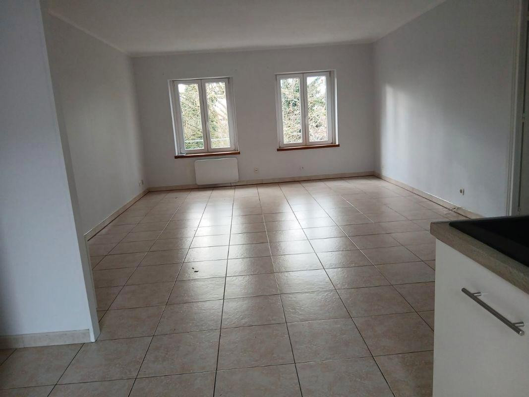 
                                                Location
                                                 Beau T3 60m² avec cours Wazemmes