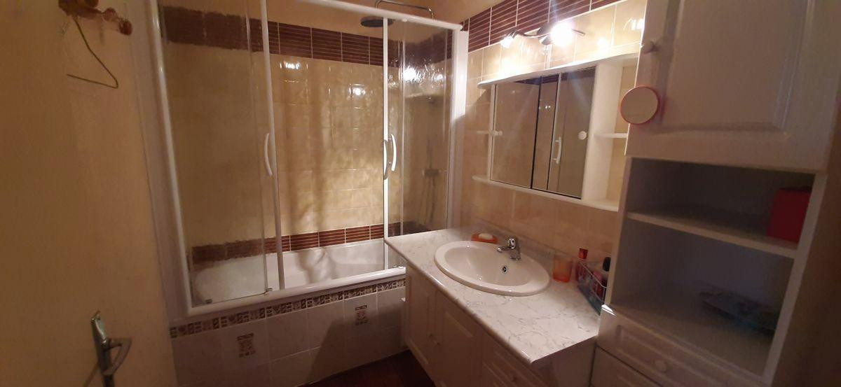 
                                                Location
                                                 Beau T3 61m² à Poitiers