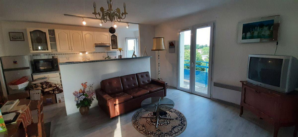 
                                                Location
                                                 Beau T3 61m² à Poitiers