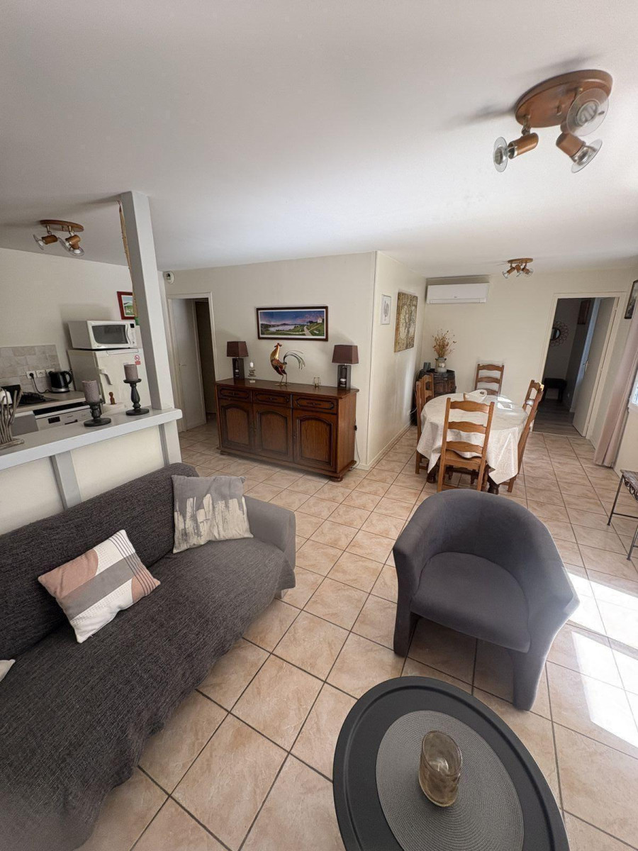 
                                                Location
                                                 Beau T3 62m² refait à neuf