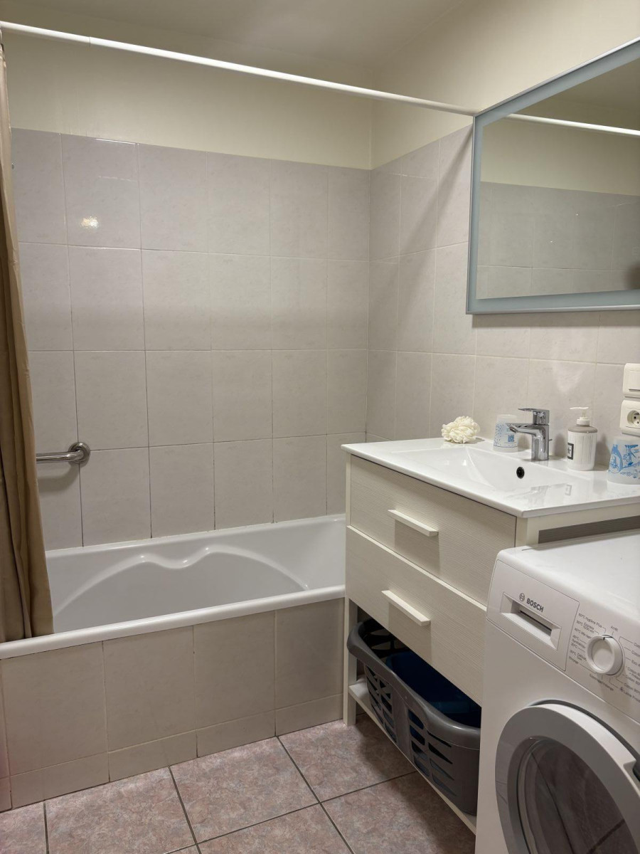 
                                                Location
                                                 Beau T3 62m² refait à neuf