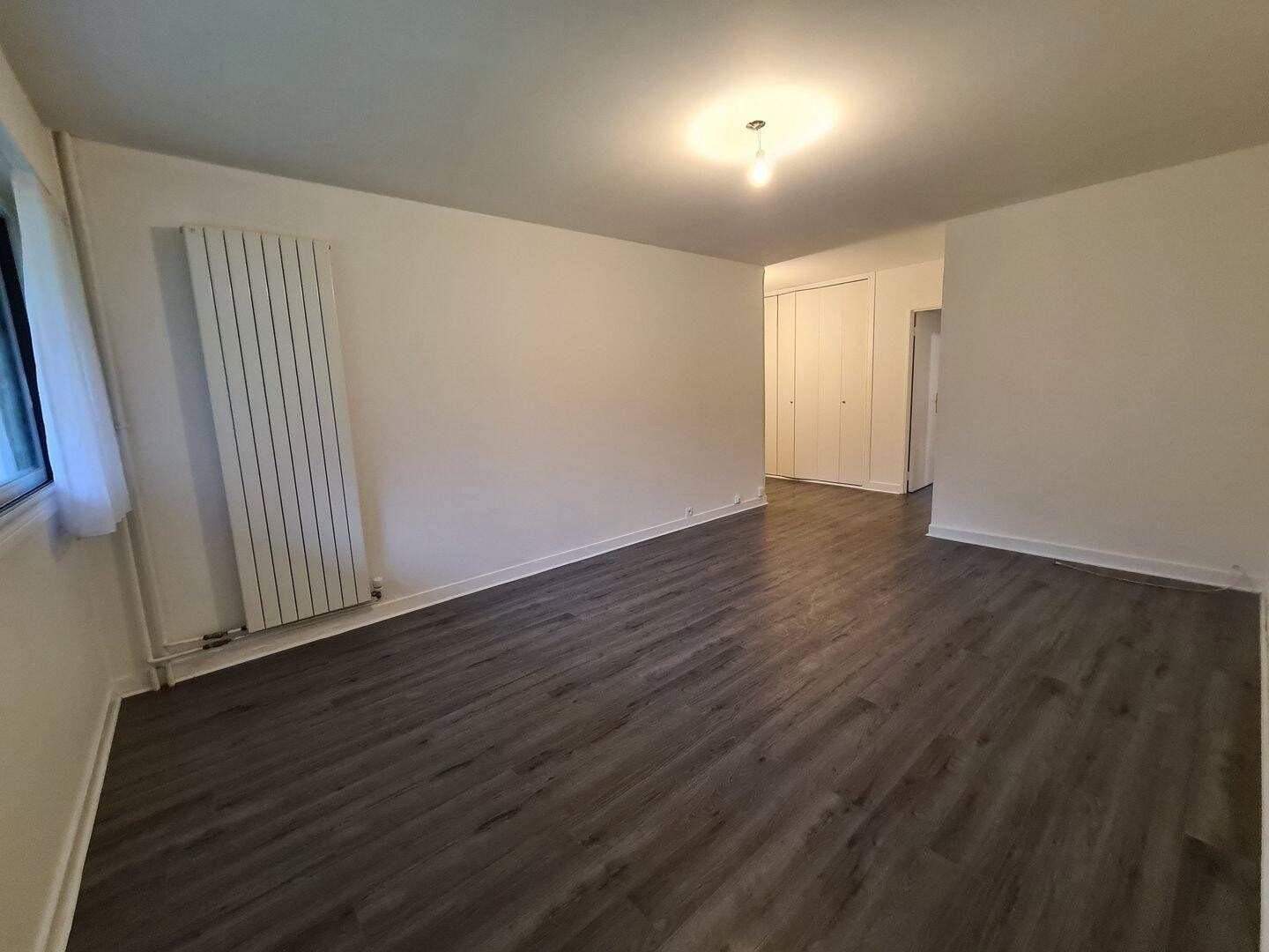 
                                                Location
                                                 Beau T3 63m² lumineux et traversant