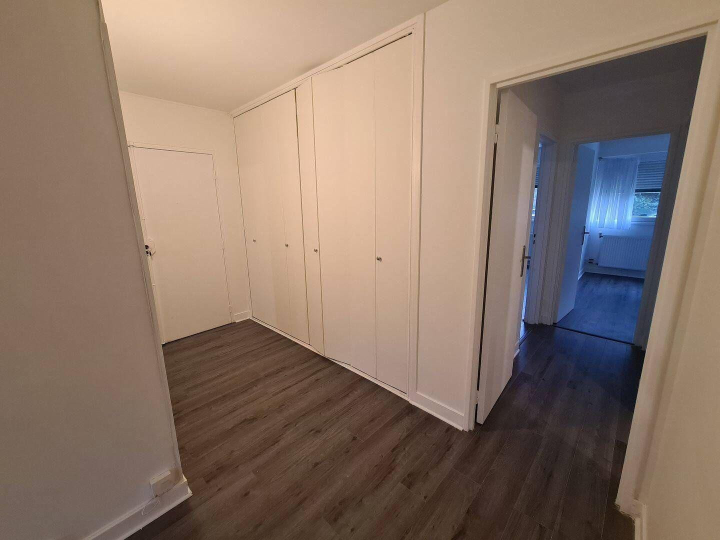 
                                                Location
                                                 Beau T3 63m² lumineux et traversant