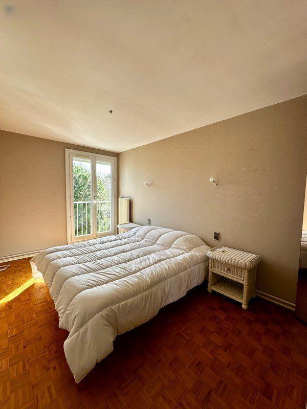 
                                                Location
                                                 Beau T3 64m² meublé