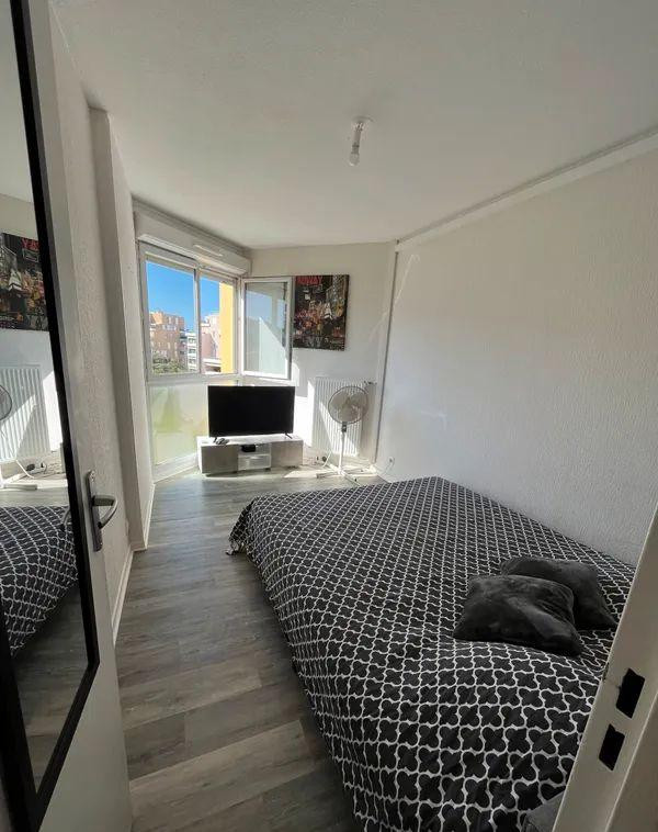 
                                                Location
                                                 Beau T3 65m2 à Marseille proche plage 5 min à pied