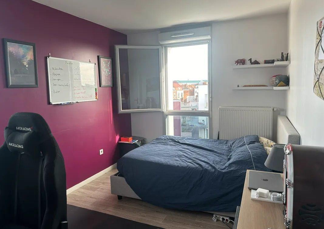 
                                                Location
                                                 Beau T3 67m² lumineux et meublé